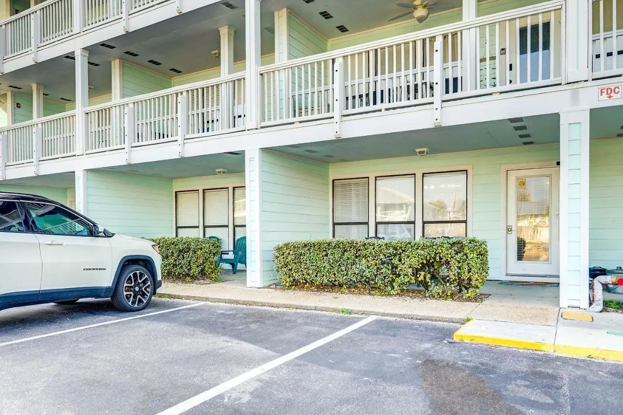 Walkable Panama City Beach Condo With Pool Access! United States