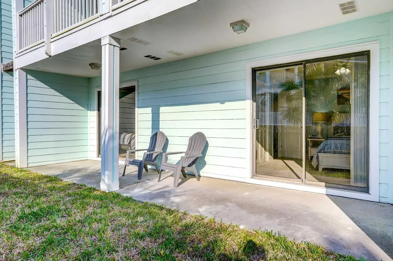 Apartment Walkable Panama City Beach Condo With Pool Access!