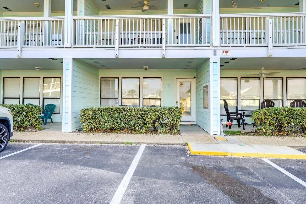Apartment Walkable Panama City Beach Condo With Pool Access!