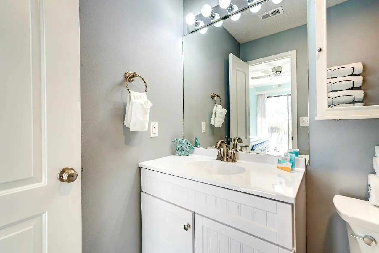 Walkable Panama City Beach Condo With Pool Access! Lägenhet