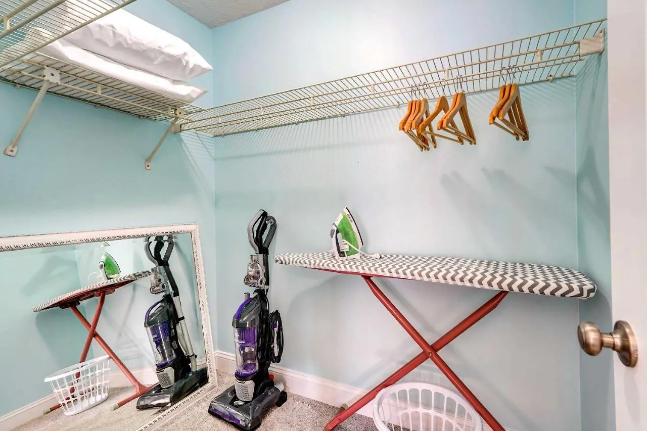 Walkable Panama City Beach Condo With Pool Access!