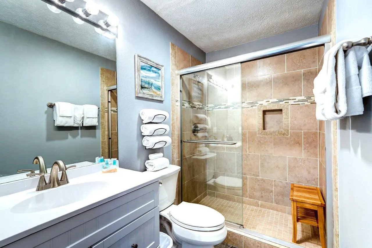 Walkable Panama City Beach Condo With Pool Access!